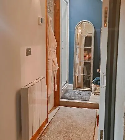 Y Llofft - Cosy Country Retreat In The Brecon Beacons Apartment Crickhowell Exterior photo